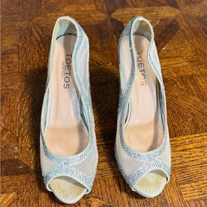 TOETOS Silver Rhinestone Peep Toe Heels (Size 7)